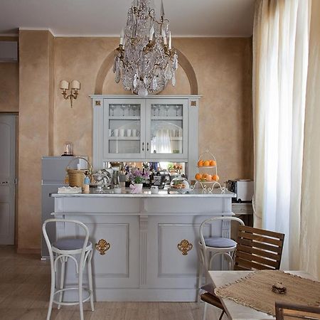 Hotel La Petite Maison Βιαρέτζιο Εξωτερικό φωτογραφία