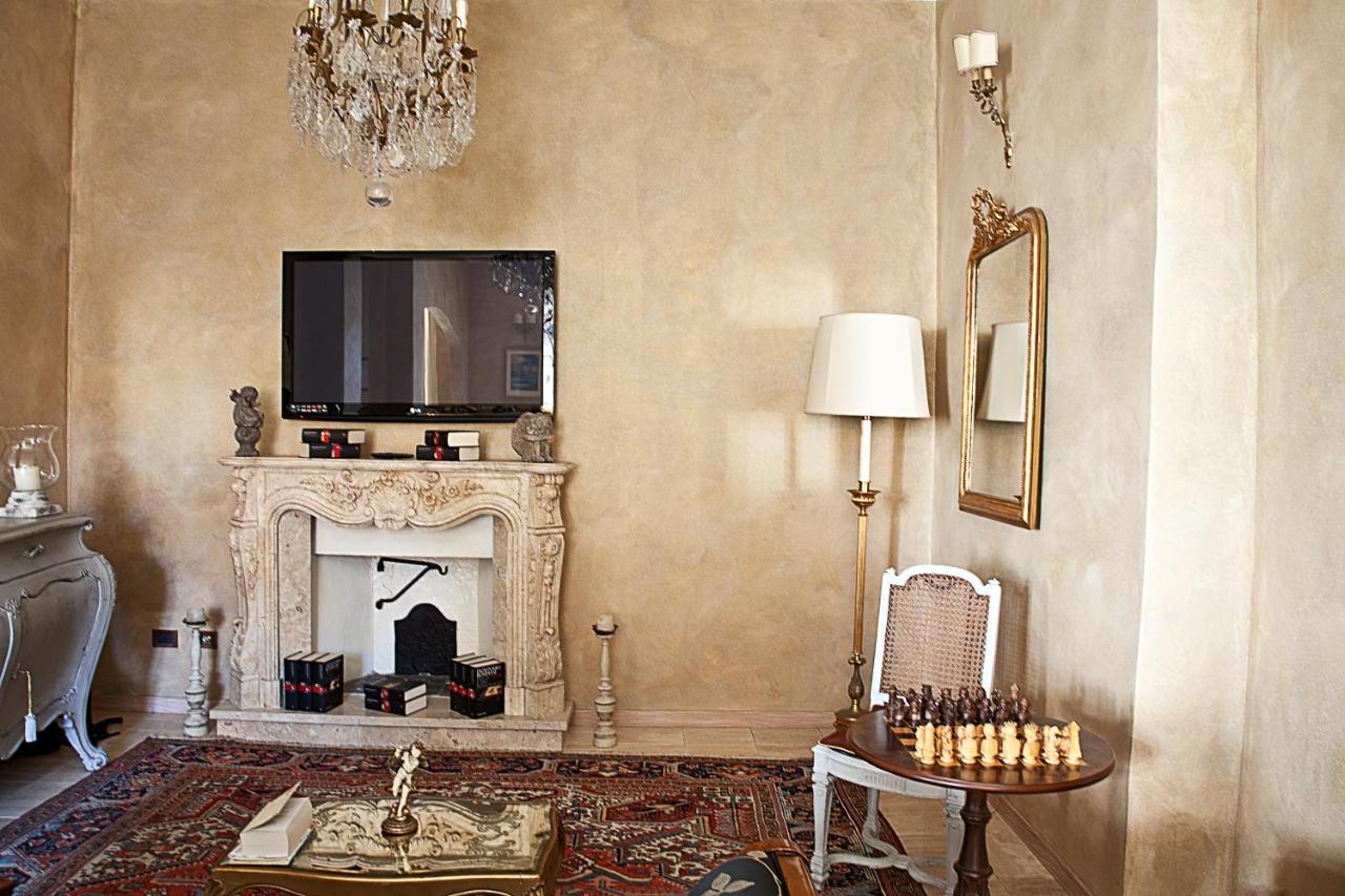 Hotel La Petite Maison Βιαρέτζιο Εξωτερικό φωτογραφία