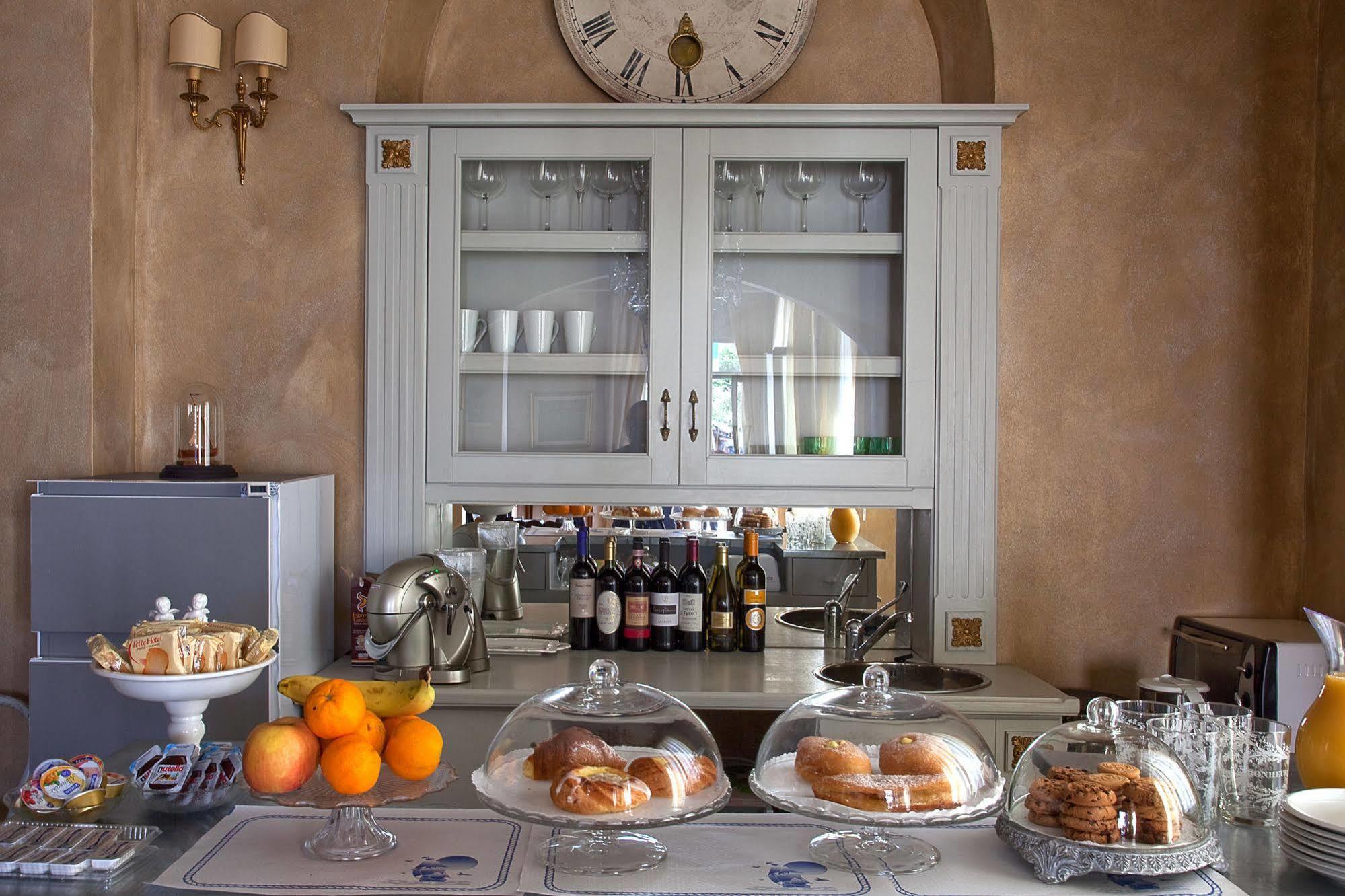 Hotel La Petite Maison Βιαρέτζιο Εξωτερικό φωτογραφία